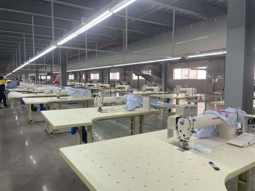 智能化轉(zhuǎn)型 柬埔寨針織天花板工廠(chǎng)為何持續(xù)采購(gòu)富山新一代智能服裝服飾零售設(shè)備